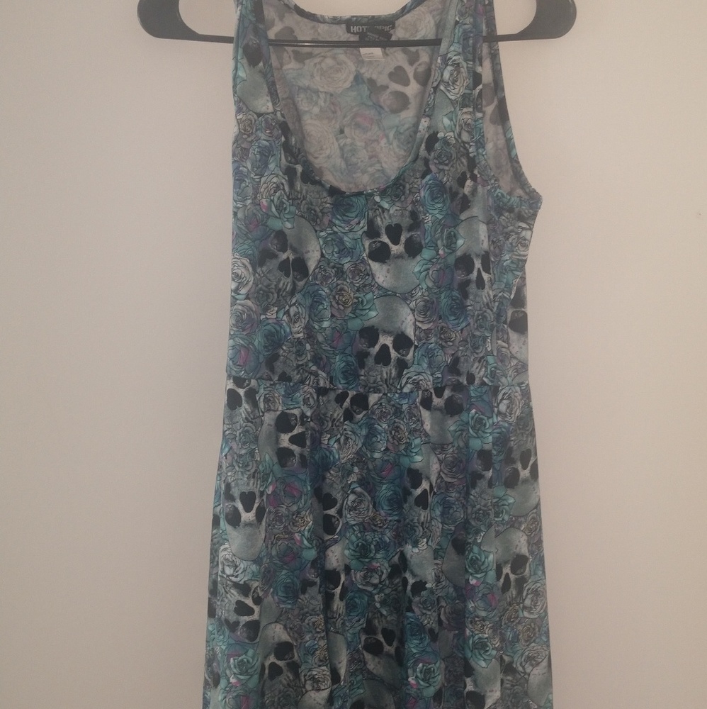 Skull and roses hot topic dress size xl